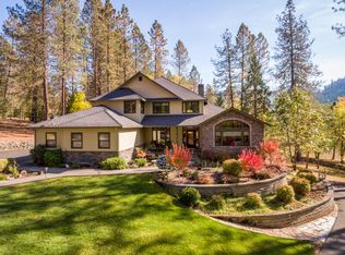 1068 Placer Rd, Wolf Creek, OR 97497