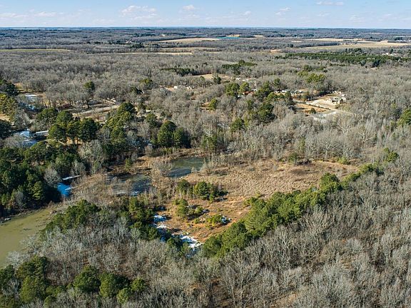 3rd image of 3168 Highway 141 N