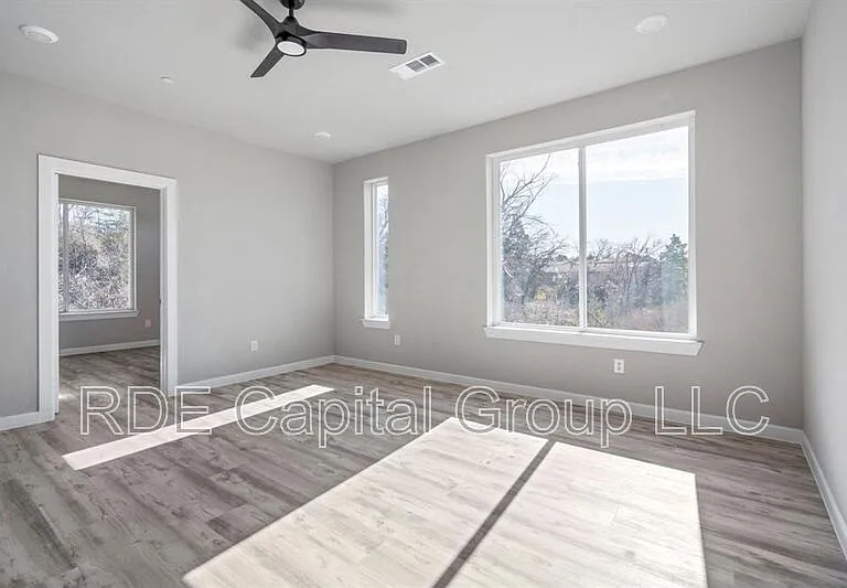 948 Corinth Street Rd #3 — Photo 55
