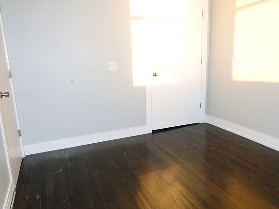 4th image of 1282 N Milwaukee Ave #2R