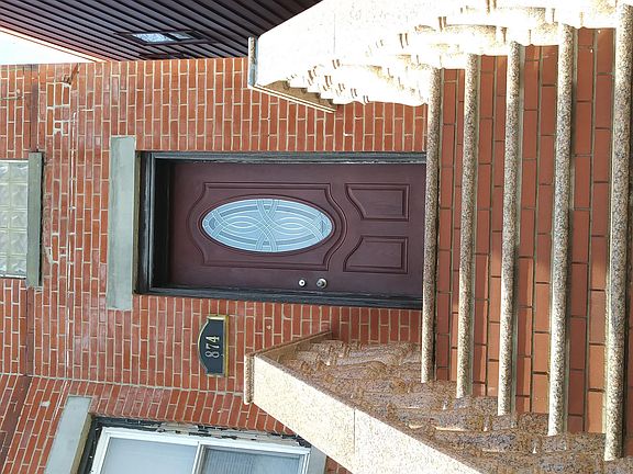 2nd image of 220 Targee St #3BD
