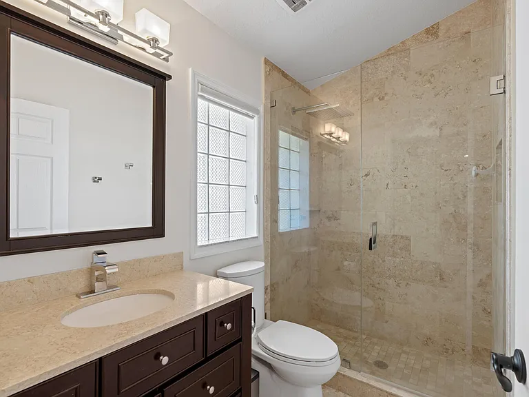 7598 Fairway Trl — Photo 14