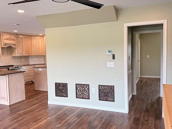 3rd image of 13 Lookout Rdg