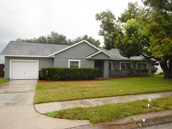4th image of 3280 Oak Bluff Dr
