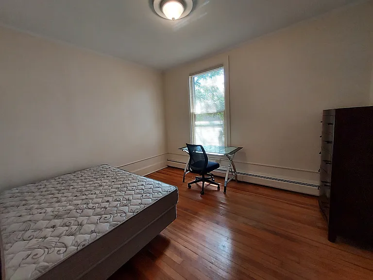 307 Stewart Ave #5 — Photo 6