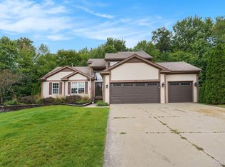 11360 Matthew Ln, Hartland, MI