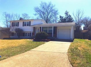 11108 Torigney Dr, Saint Louis, MO 63126