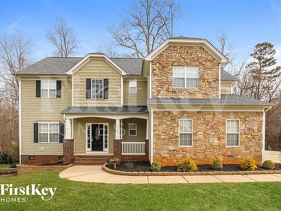 2nd image of 152 Longboat Rd