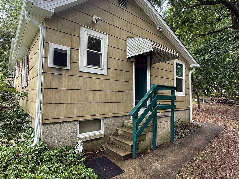 6650 Montgomery Rd — Photo 1