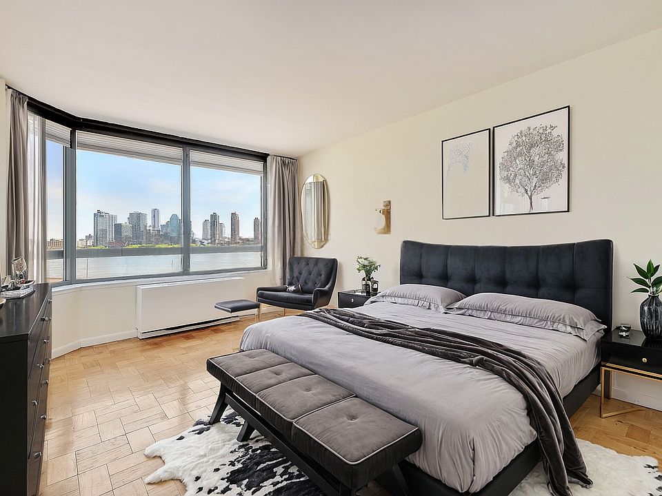 1st image of 630 1st Ave APT 34P
