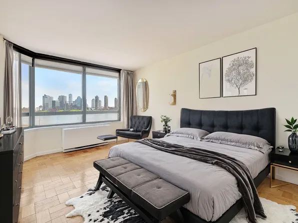 630 First Avenue image 2 of 10