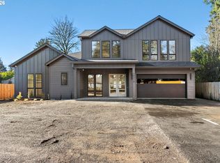 19319 SE River Rd, Milwaukie, OR 97267