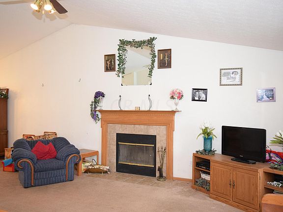 3rd image of 2474 Long Bow Ave