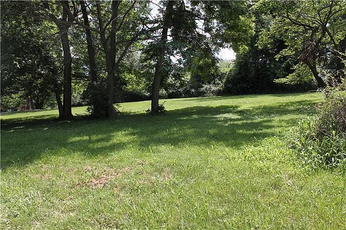 2nd image of 1330 E 54th St
