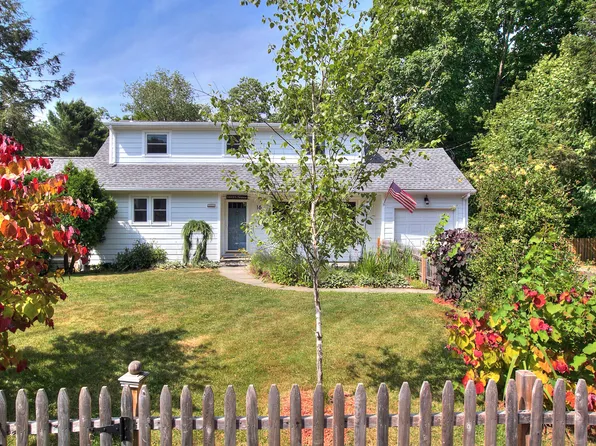 16 Fillow Street, Westport, CT 06880