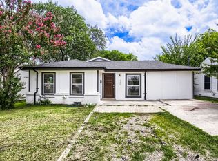 326 E Holley St, Mesquite, TX 75149
