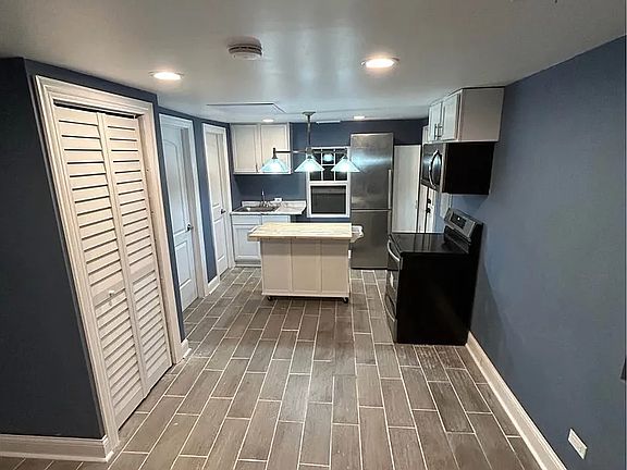 4th image of 3628 N Nordica Ave #Ch