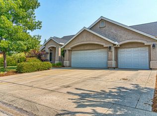 555 Castenda Dr, Redding, CA 96003