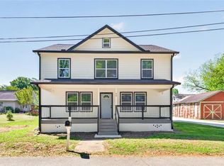 43 Chestnut St, Commerce, GA 30529