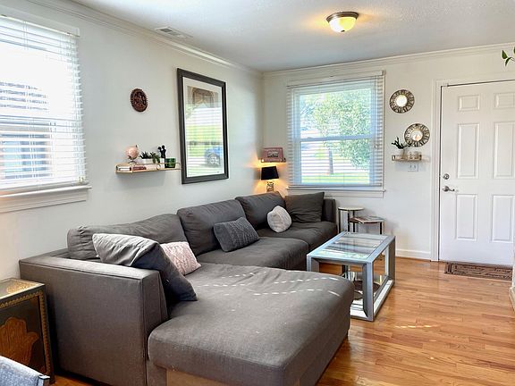 Photo shows prior furnishings.