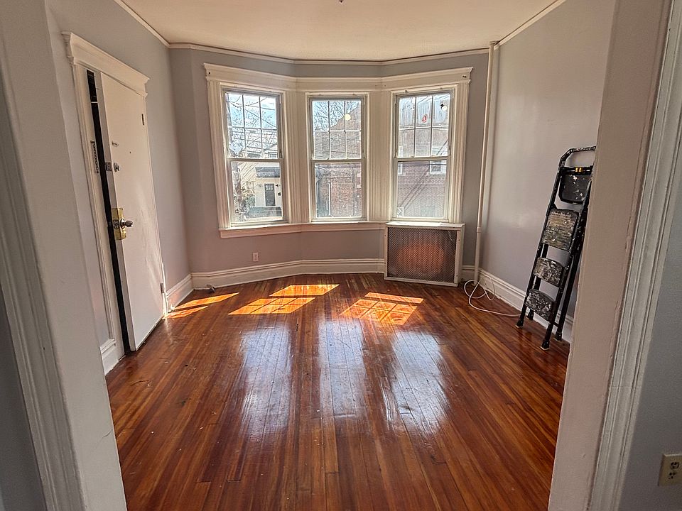 1st image of 81-83 Harrison Ave #Cpm1l