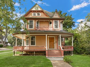 430 Steele Ct, Waukegan, IL 60085