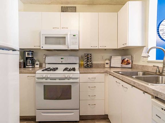 4th image of 1776 Ridgebury Dr #134E