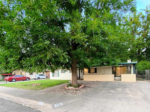 3rd image of 705 N Greenwood Ave