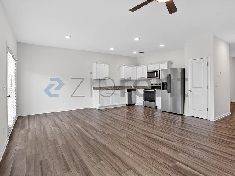 173 Swindon Dr — Photo 29