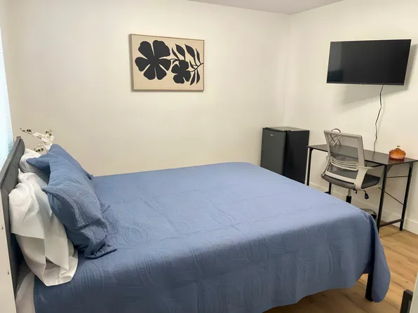 (undisclosed Address), Granada Hills, CA 91344