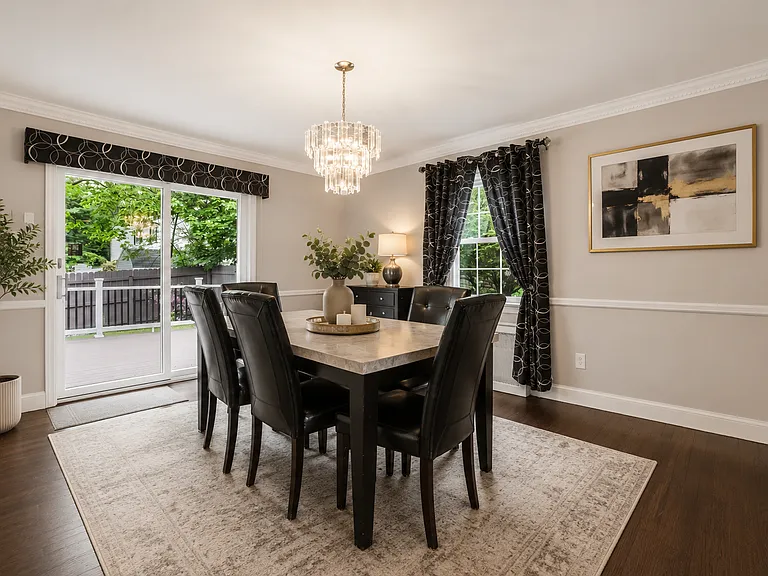 Formal Dinning Room