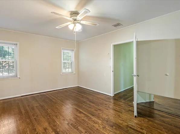 87-02 188th Street image 10 of 28