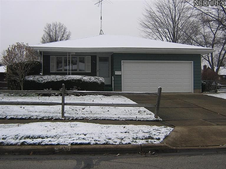 1st image of 653 Lehigh Ave