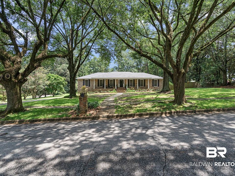 1st image of 663 Ridgefield Rd