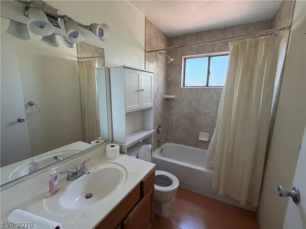 2080 Karen Ave #23, Las Vegas, NV 89169