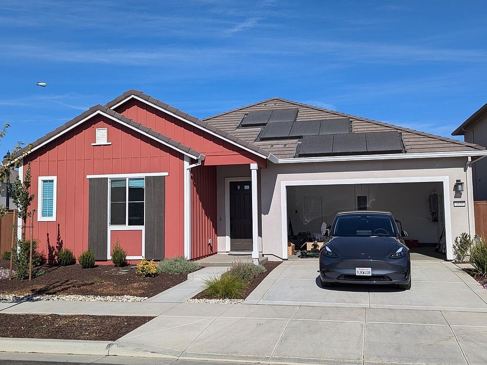 1st image of 2035 Santos St