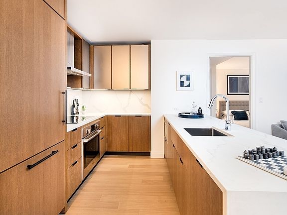 5th image of 420 E 55th St #2201