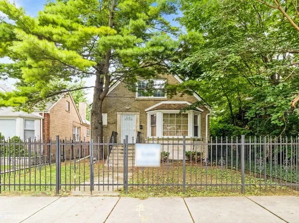 (undisclosed Address), Chicago, IL 60617