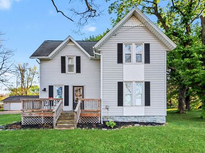 347 Riverview Dr, Plainwell, MI, 49080