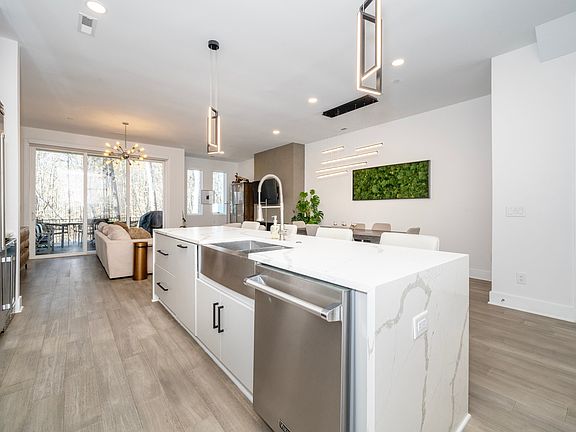 4th image of 4026 Southpoint Landing Way