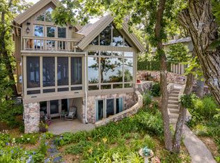 2805 Lake Shore Dr, Okoboji, IA 51355