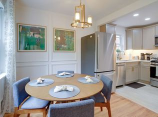 526 5th St SE #204, Washington, DC 20003