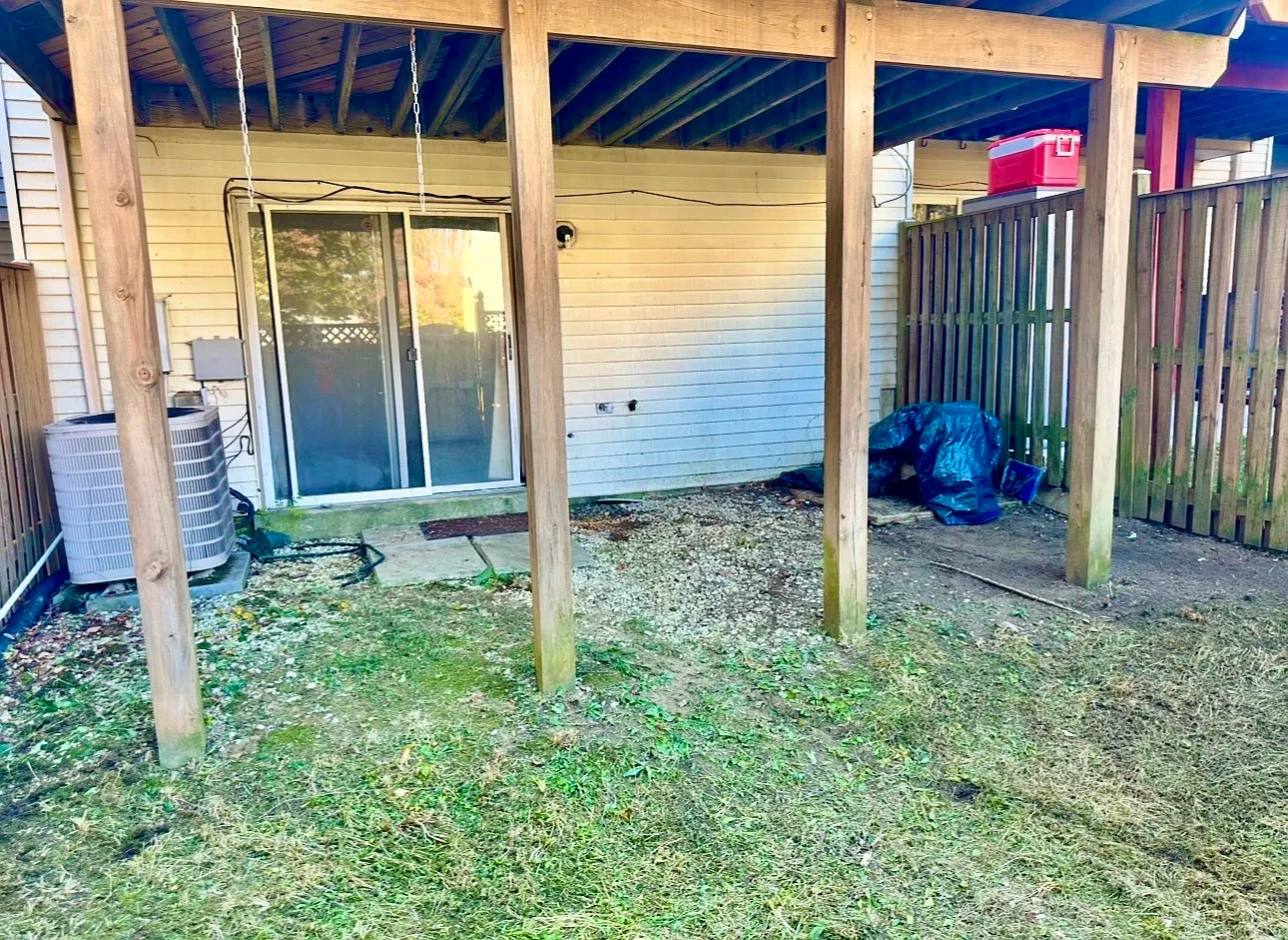 3 bed, 1.5 bath, 1200 sqft, $2,500 — Photo 3