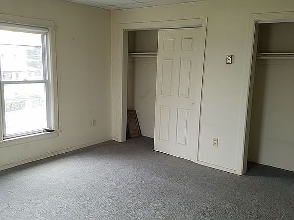 5th image of 618-620 Gibbons St #4