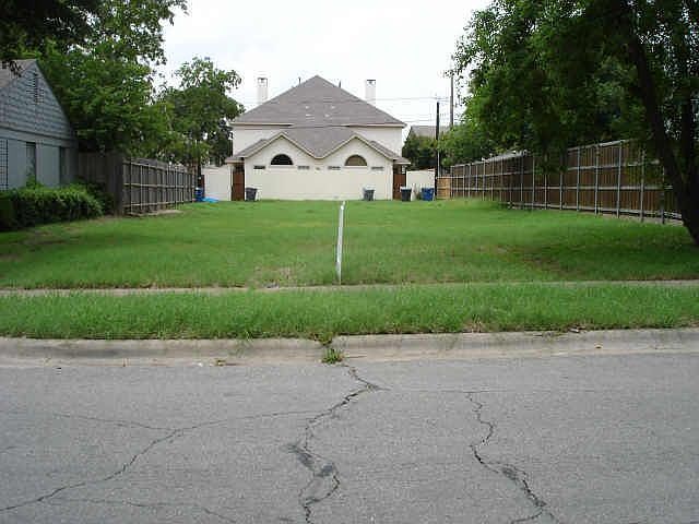1st image of 3717 N Versailles Ave