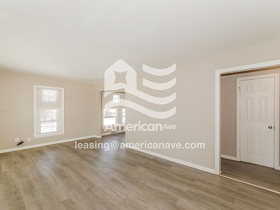 6-Living Room