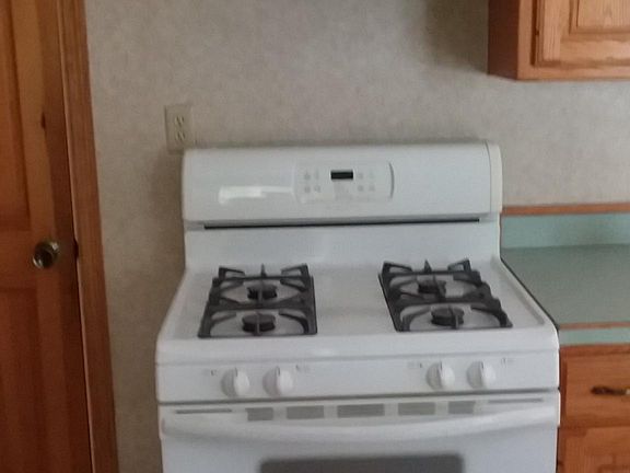 5th image of 705 N McKay Ave NE