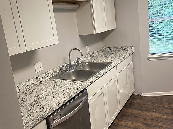 5th image of 6208 Wheatfield Dr
