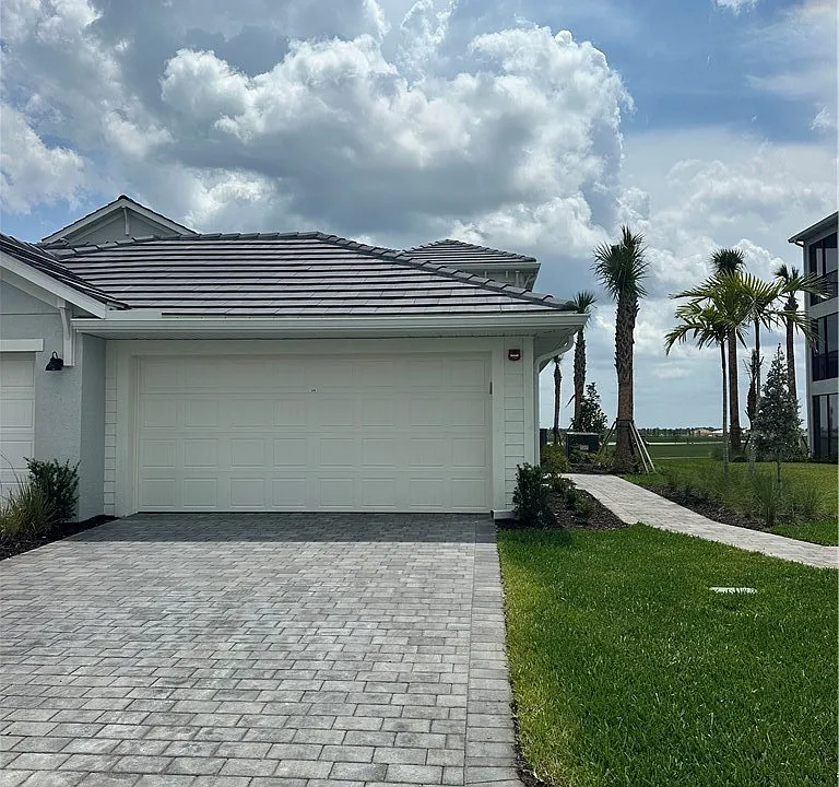 15265 Green Acres Ave #228
