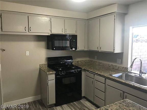 5th image of 6217 Meadow Brook Ln